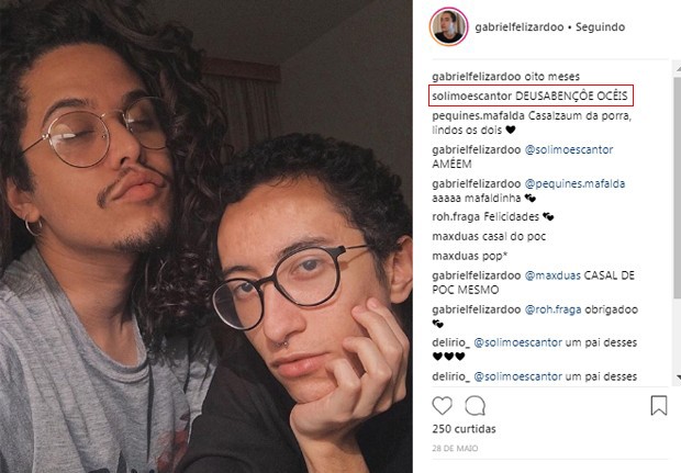 Solimões comenta em foto do filho com o namorado