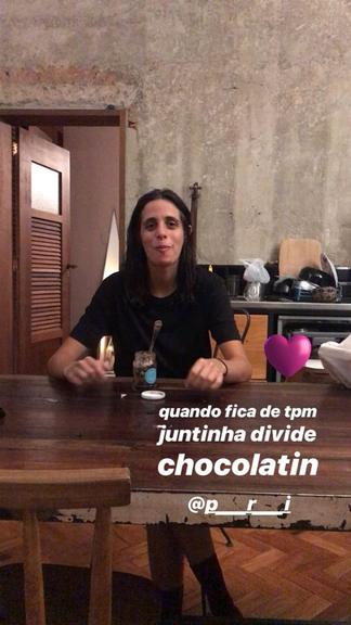 Bruna Linzmeyer compartilha vídeo de namorada comendo chocolate na TPM