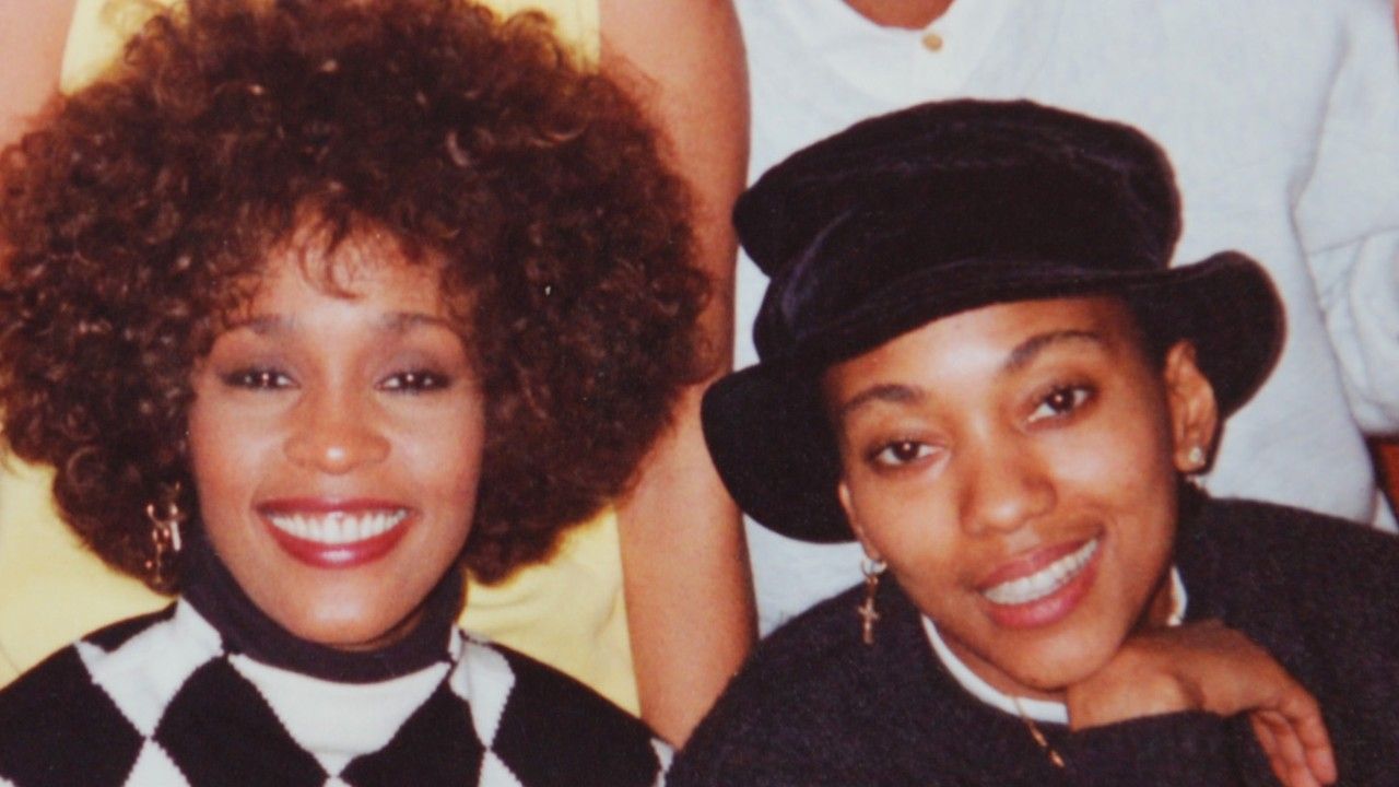Whitney Houston e Robyn Crawford tiveram caso nos anos 80.
