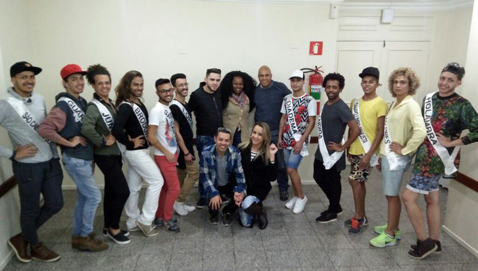 Participantes do Miss Gay 2017 posam para foto (Foto: Luiz Polastro/Divulgação/Miss Gay )