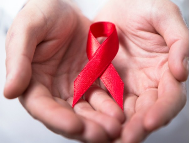 Relatório revela aumento de 3% dentre infectados pela AIDS