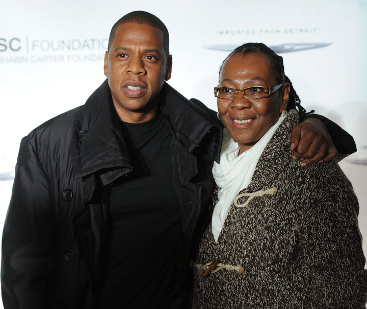 Mãe de Jay-Z revelou ser lésbica em música