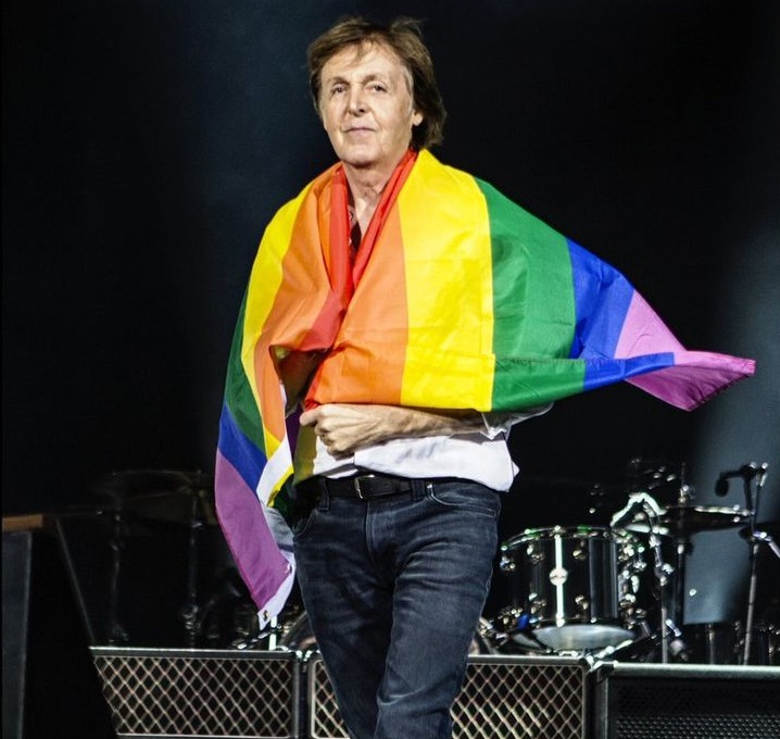 Em show na cidade de Georgia, o ex-Beatle ajudou garota a se assumir lésbica (FOTO: Twitter Paul McCartney)