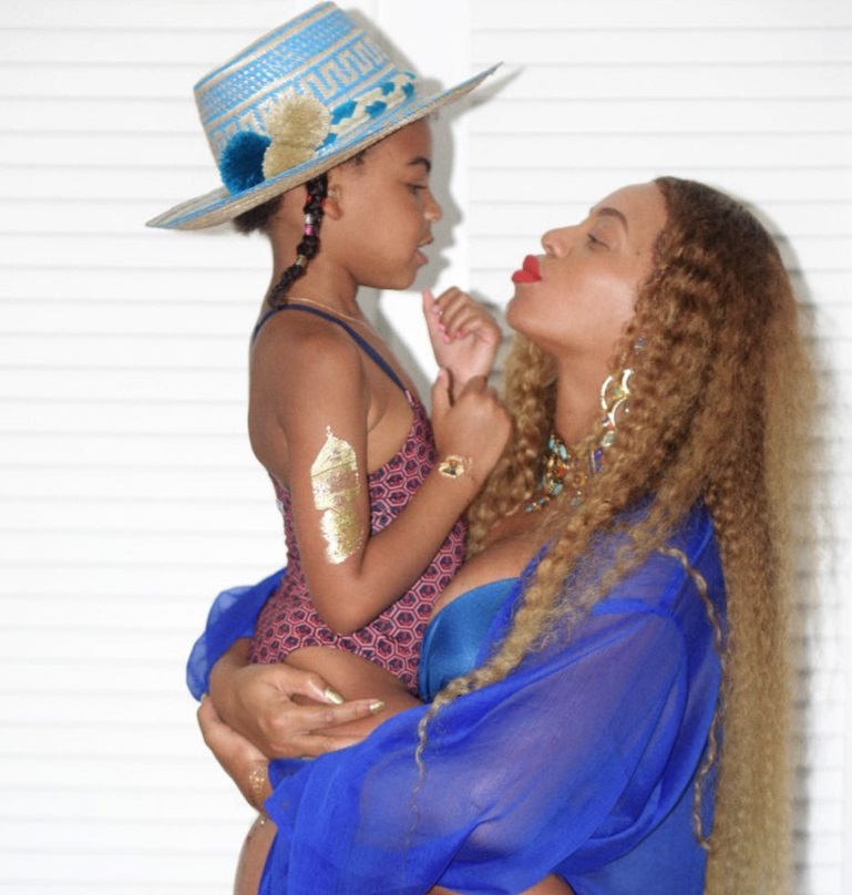 A cantora Beyonce e sua filha Blue Ivy (FOTO: Instagram)