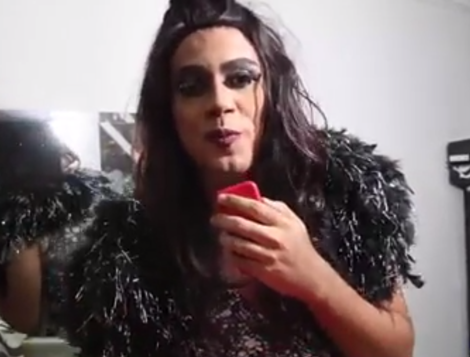 Jornalista Samuel Isidório mostra experiência de se montar de drag queen por uma noite