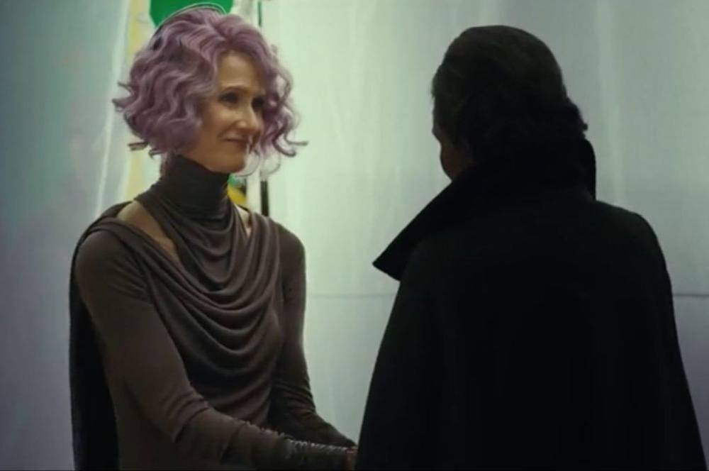 Laura Dern como Amilyn Holdo em Star Wars: O Último Jedi