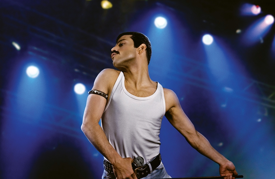 O ator norte-americano Rami Malek caracterizado como Freddie Mercury (FOTO: Entertainment Weekly)