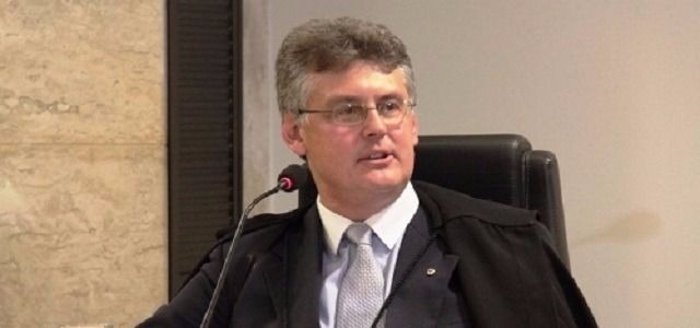 O juiz Waldemar Cláudio de Carvalho