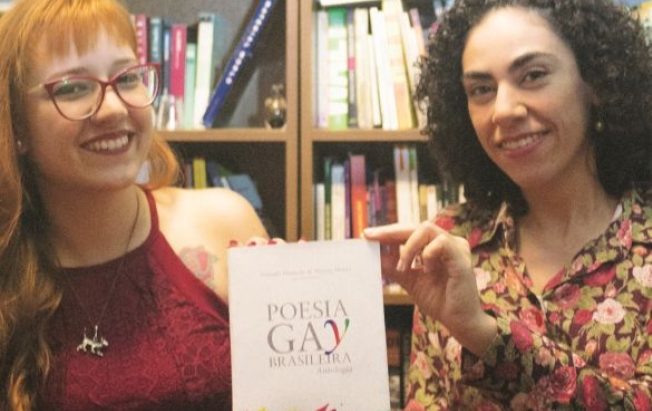 As autoras Marina Moura e Amanda Machado e a antologia Poesia Gay Brasileira