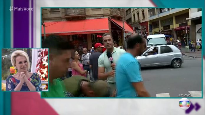 Homem exibe pênis gigante inflável durante link ao vivo na Globo