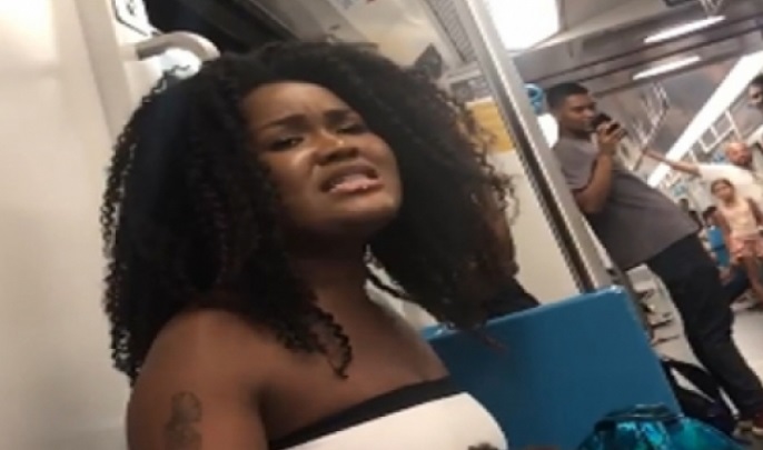 Vídeo de passageira do metrô