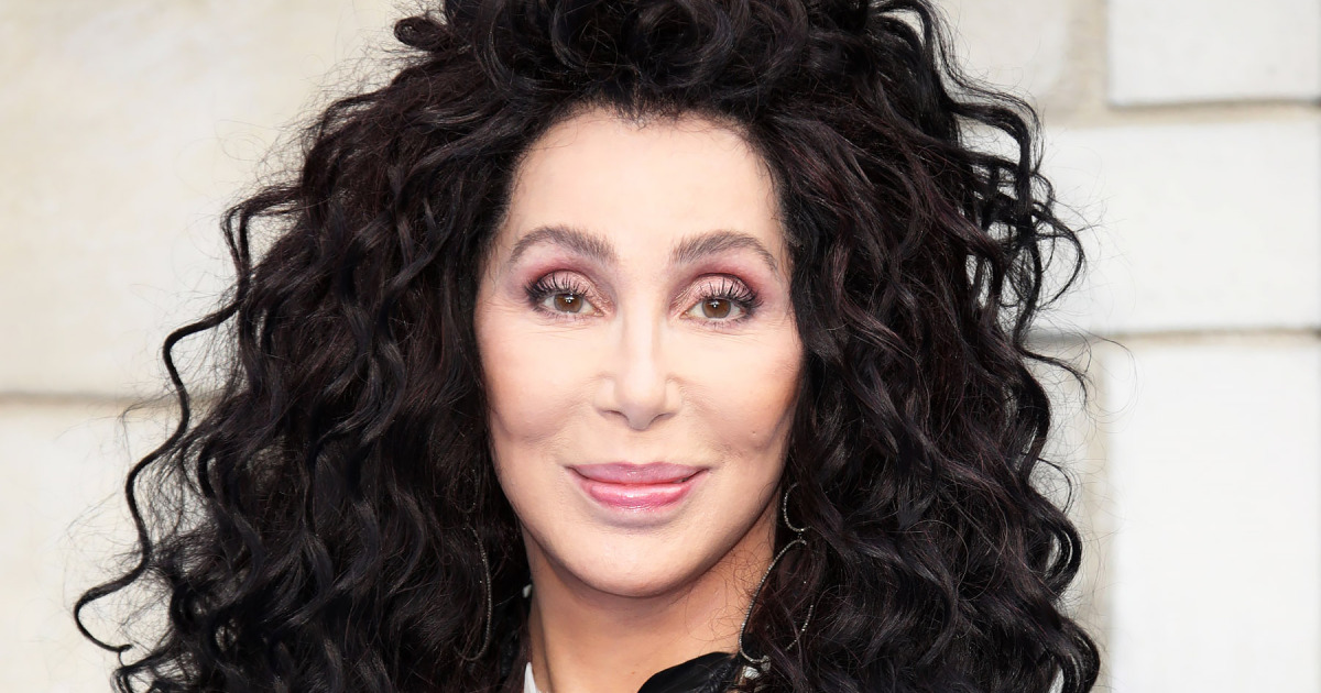 A cantora Cher
