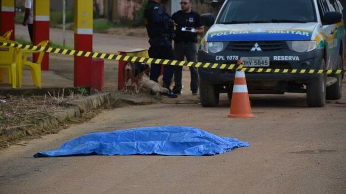 Travesti é assassinada a tiros após sair de festa em Buritis (RO)