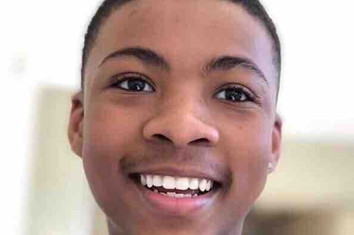 Nigel Shelby, de 15 anos, comete suícidio após sofrer bullying homofóbico na escola no Alabama