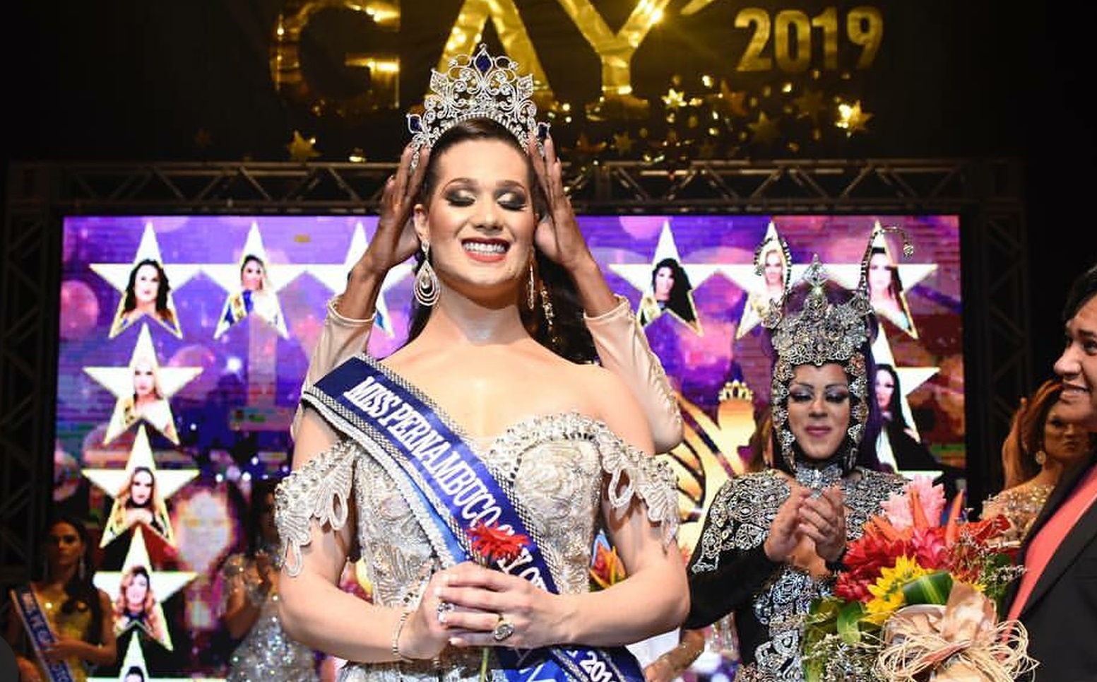 Representante do Salgueiro, Antônia Gutierrez é coroada Miss Gay Pernambuco