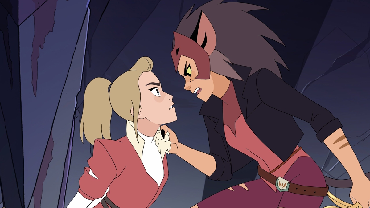 Último episódio de She-ra surpreende e mostra beijo lésbico