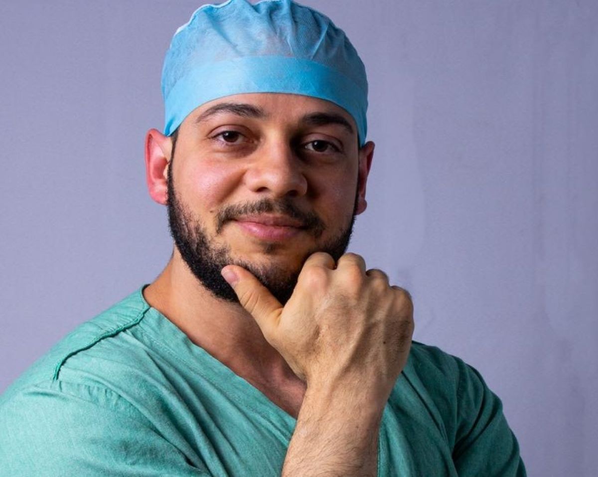 Dr Thiago Chaves Amorim faz sucesso na internet falando sobre a intubação de pacientes