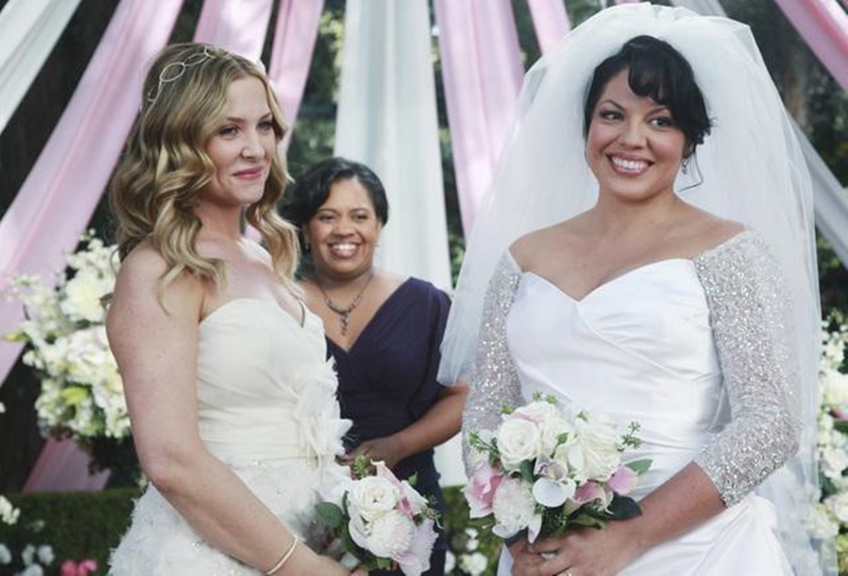 Imagem do casamento de Callie e Arizona na série Grey’s Anatomy