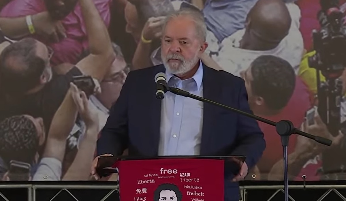 Imagem do O ex-presidente Lula na coletiva