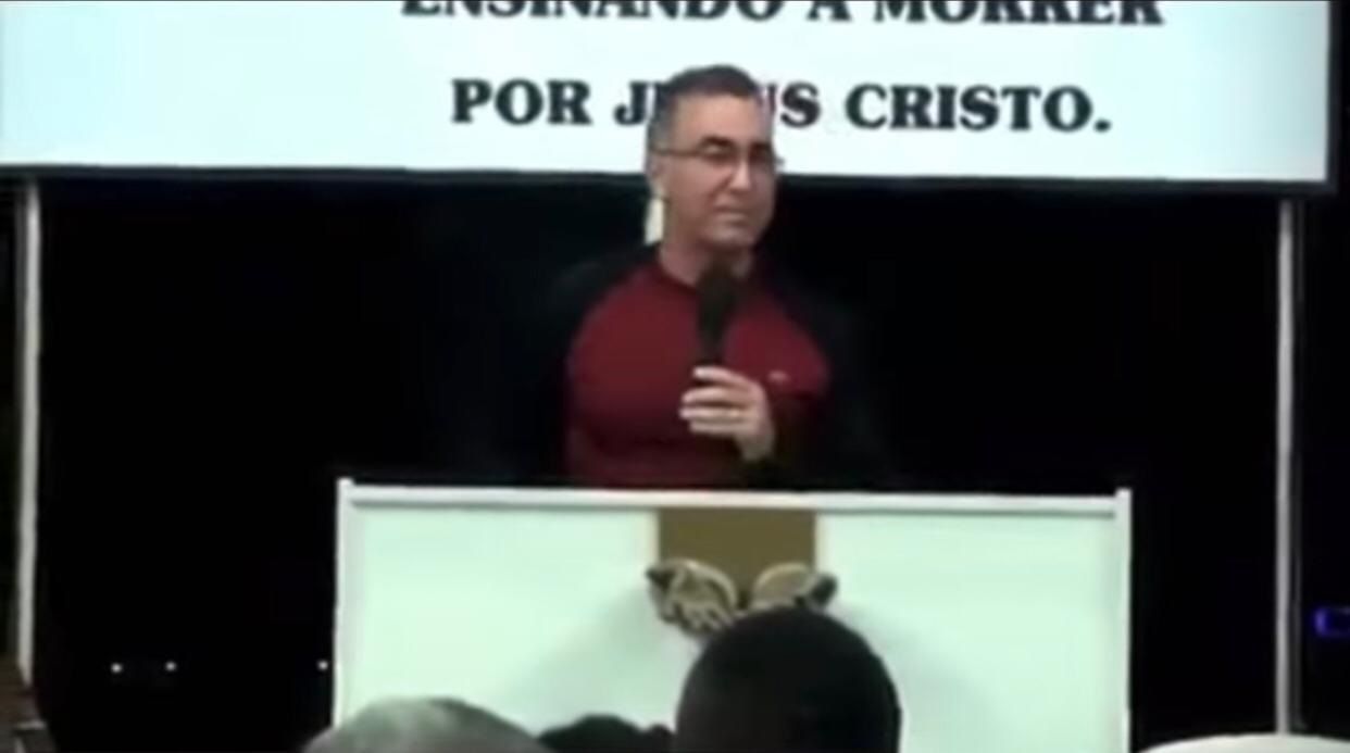 Pastor usa Jesus para atacar LGBT