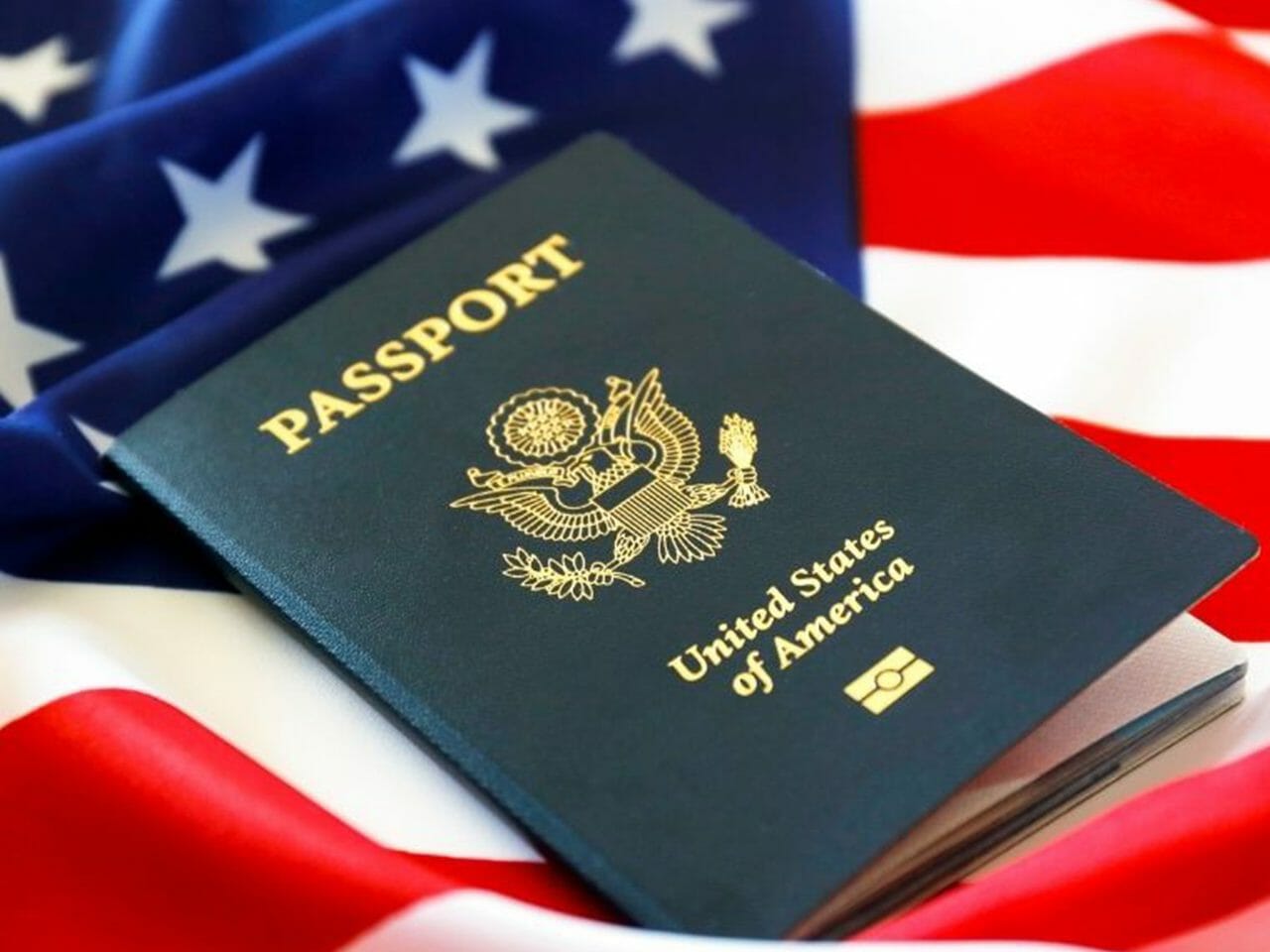 EUA emite primeiro passaporte para pessoas não binárias