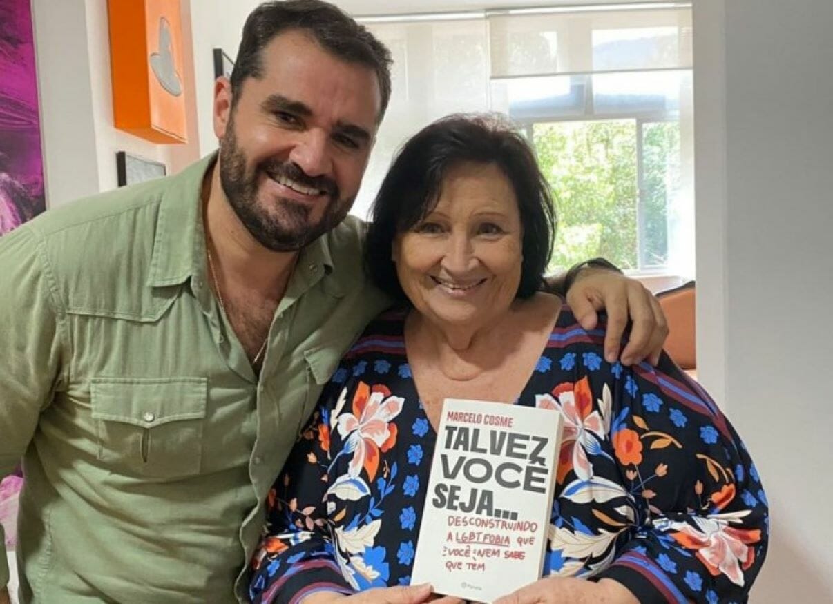A mãe do ator Paulo Gustavo, Déa Lúcia
