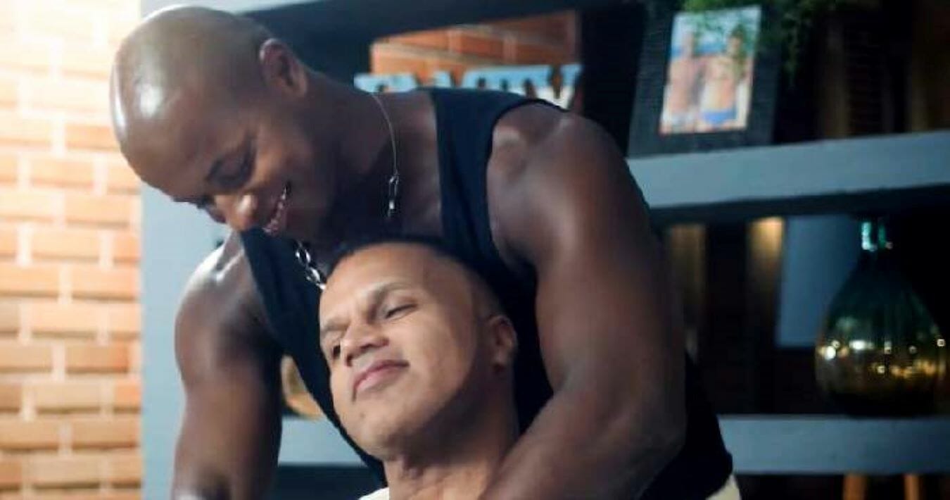 Belo lança clipe que traz casal gay