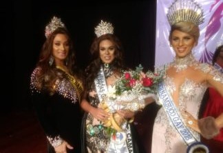 Transformista Mirella Medeiros (centro) vence o concurso Miss Gay Alagoas 2018
