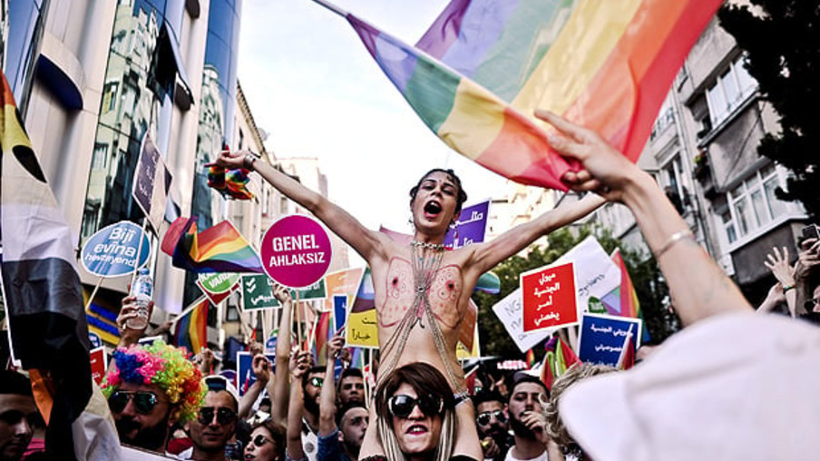 Governo de Istambul proíbe a Parada do Orgulho LGBT
