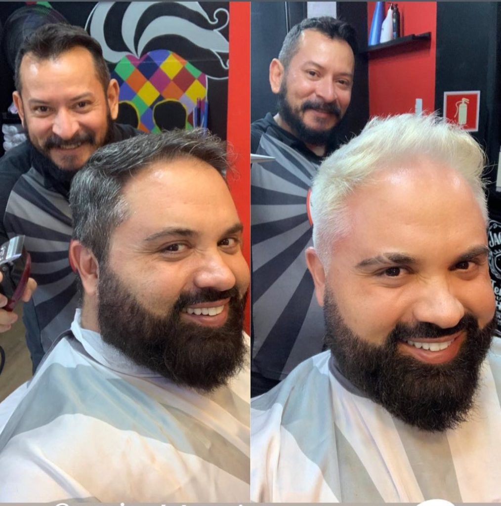 Vinicius Danieli com o cabelo platinado. Coloração feita na rede OBDE.