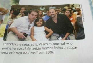Livro vetado mostra foto de 1° casal gay a adotar criança no Brasil