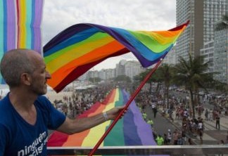 Parada LGBT de 2016 na Praia de Copacabana