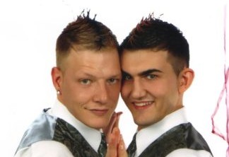 A pesquisa concluiu que irmãos caçulas são mais propensos à serem homossexuais