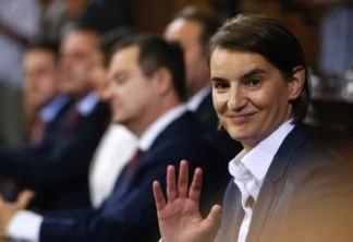 Lésbica, Primeira-ministra da Sérvia, Ana Brnabic não tem apoio da comunidade LGBT