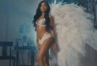 Modelo trans Nikita Dragun como uma "Angel" da Victoria's Secret