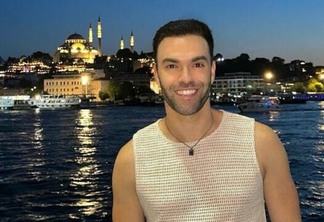 Homem fica 19 dias preso na Turquia por 'parecer gay'