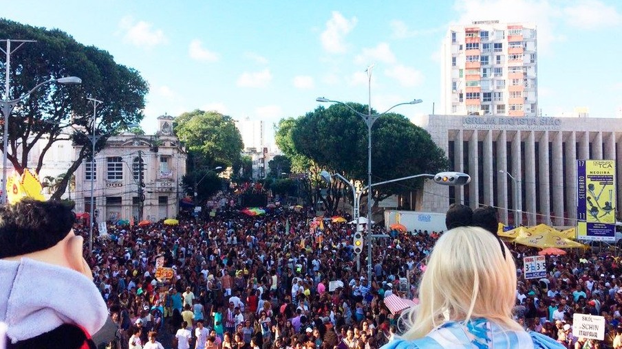 Parada do Orgulho LGBT de Salvador reuniu 900 mil pessoas