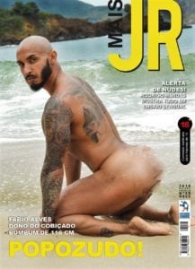 Mister Bumbum posa nu para a revista Mais Jr.