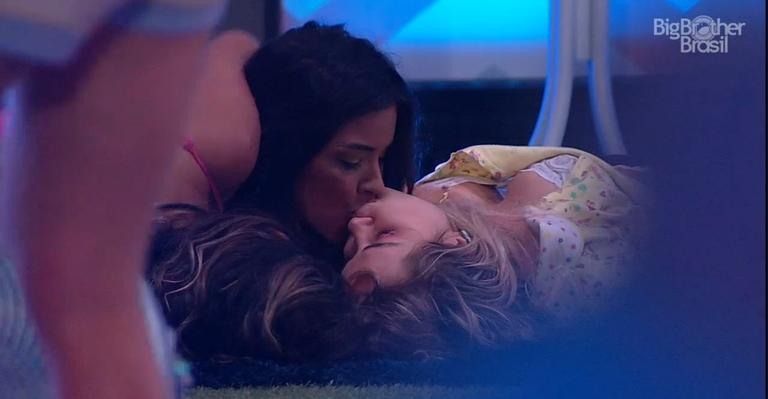 Imagem de Ivy e Marcela no BBB 20