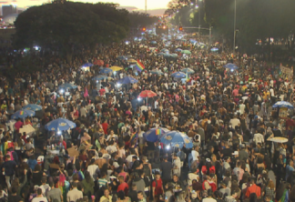 Parada LGBT de Brasília teve como tema o Estado Laico e reuniu milhares.