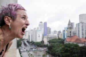 Abertura de inscrições para o festival LGBT+ "Quinze minutos de fama com Laura Finocchiaro"