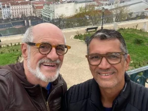 Marcos Caruso abre o jogo sobre o relacionamento com o marido: "Encontro de almas"