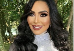 Influencer +50, Ana Paula Oliveira, fala sobre o que esperar do sexo após o cinquenta anos